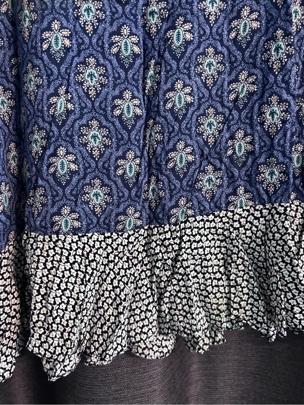 Umgee Blue Floral V-Neck Tunic Top - Picture 4 of 5